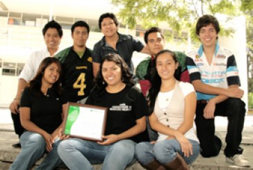 Banca poblana beca a estudiantes de la BUAP