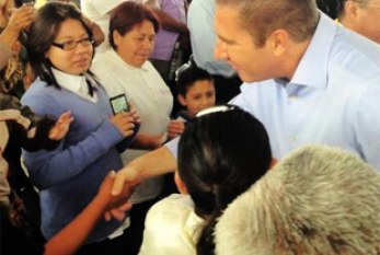 Corre RMV a Elia Tamayo de Foro por la Niñez