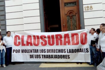 Exburócratas clausuran Congreso del Estado