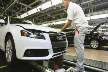 Señalan irregularidades laborales en Audi