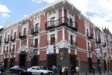 Lamentan destrucción de la Casa del Alfeñique