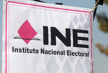 Denuncian ante el INE publicidad irregular