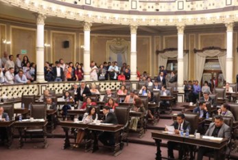 Insiste PAN en cerrar paso a diputados sin partido