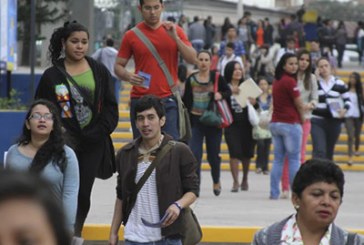 Urgen universitarios a aspirantes agenda contra inseguridad