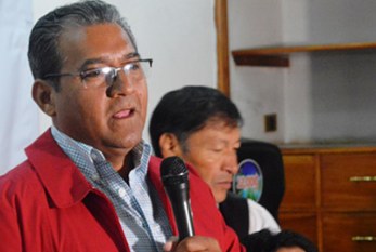 Jiménez Merino se lanza contra “chapulines” que buscan la gubernatura