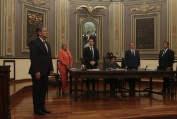 Entre protestas eligen a Higuera Bernal como fiscal