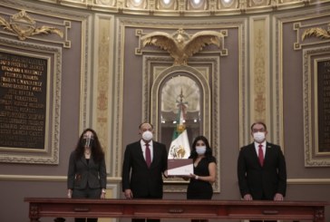 Recibe LX Legislatura del Congreso del Estado Segundo Informe de Labores del Ejecutivo Estatal