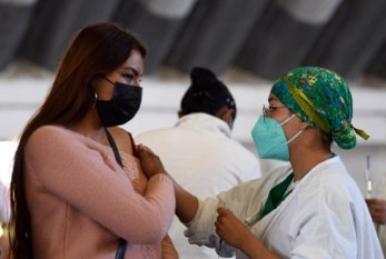 Hay condiciones presupuestales para afrontar el repunte de Covid, dice gobierno