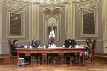 Recibe Congreso del Estado tercer informe del gobernador Miguel Barbosa