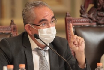 Hasta 64 mil pesos cuesta al estado un paciente en terapia intensiva por COVID