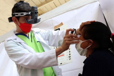Con nuevo módulo de oftalmología, Salud beneficia a menor en “Martes Ciudadano”