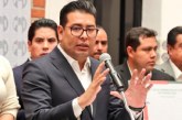 Presidente del PRI estatal renuncia a la dirigencia y al partido, pero no a su senaduría