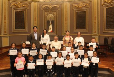 Voluntariado del Congreso recibió a estudiantes del albergue rural “Melecio A. Ríos Figueroa”