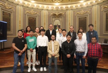 Congreso del Estado abre las puertas a estudiantes universitarios