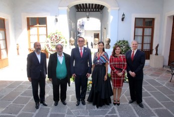 Participa LXI Legislatura en entrega de la Medalla “Carmen Serdán”