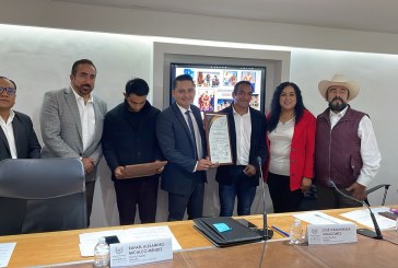 Comisión del Congreso reconoce a deportistas destacados de San Martín Texmelucan