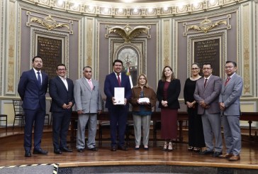 Refrenda Paquete Económico de Puebla 2025 compromiso de mantener finanzas sanas