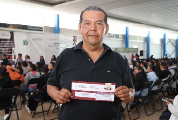 ARIADNA AYALA ENCABEZA NUEVA ENTREGA DE BECAS RITA CETINA EN ATLIXCO