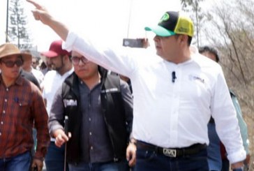Armenta acusa a alcaldes de distraerse en obras que rebasan su competencia