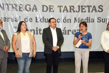 Entrega Rectora Lilia Cedillo tarjetas de la Beca Universal de Educación Media Superior “Benito Juárez”
