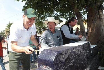Gobierno de la Ciudad impulsa faena de conservación en el parque principal de San Felipe Hueyotlipan