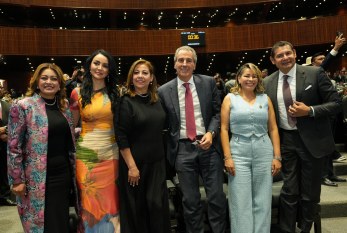 Presentes Armenta y Chedraui en la Cámara de Diputados por el 494 Aniversario de la Fundación de la Ciudad de Puebla