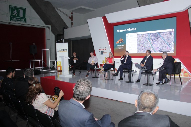 Impulsa Gobierno de la Ciudad el uso de la tecnología para el fortalecimiento de la infraestructura vial