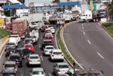 Ofrecen reuniones mensuales a transportistas para atender sus demandas