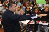Inicia entrega de alarmas vecinales para blindar a Puebla