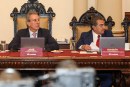 Cabildo aprueba concesionar parabuses por 10 años; falta autorización del Congreso
