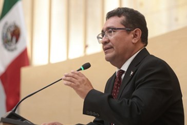 Nuevo presidente del Congreso rehúye a temas polémicos