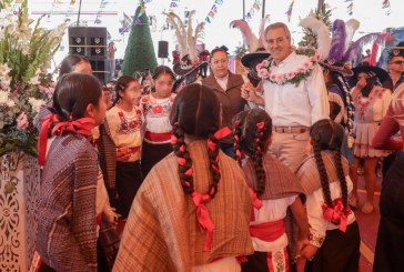 Asiste Pepe Chedraui a celebración del Día del Músico y Feria del Esquimole en Canoa