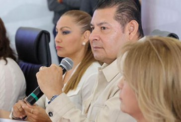 Panistas y funcionarios sanandreseños, detrás de la marcha de la Generación Z: Armenta