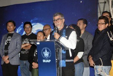 La BUAP acerca la ciencia a la sociedad en La Noche de las Estrellas 2025