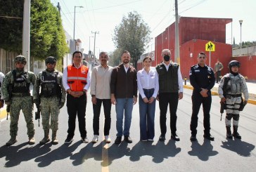 Entrega Pepe Chedraui rehabilitación vial en unidad habitacional Fovissste San Roque