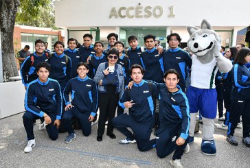 Abandera Rectora a delegación deportiva de la BUAP