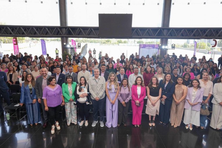 Promueve Pepe Chedraui espacios para fortalecer el liderazgo y la autonomía de las mujeres