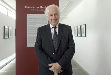 Imparte Christian Duverger conferencia acerca de la relación entre México y Francia a través de la literatura