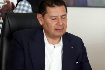 Armenta niega promoción de leyes “a modo”