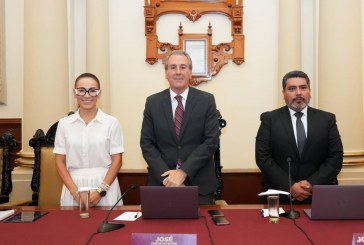 Nombra Cabildo a Alfonso Aguilar como secretario del Ayuntamiento de Puebla
