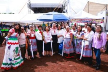 Celebra Lupita Cuautle la tradición y el orgullo de Tlaxcalancingo en la Feria del Nopal 2026