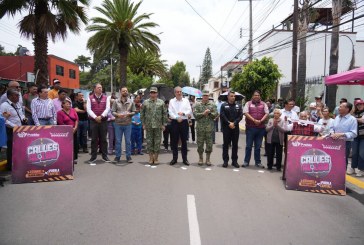 Entrega Pepe Chedraui rehabilitación vial en la Junta Auxiliar Ignacio Zaragoza, con el Tren Capitalino de Pavimentación