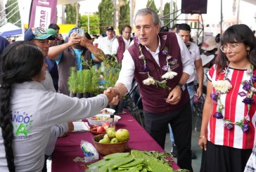 Garantiza Pepe Chedraui acceso a servicios y apoyos a familias de Canoa
