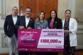 Gobierno municipal distribuye casi medio millón de pesos en fundaciones que apoyan a mujeres