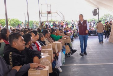 Pepe Chedraui entrega más de 10 mil despensas del programa “Alimentación Imparable” en la Laguna de Chapulco