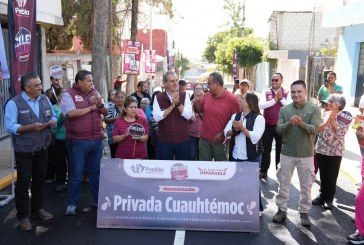 Entrega Pepe Chedraui obra de pavimentación en la colonia Guadalupe Hidalgo 2da. Sección